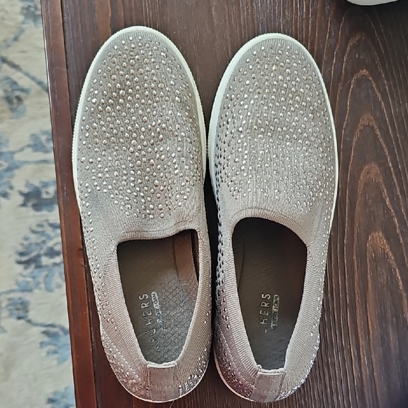 Skechers Women's Sparkling Slip-On Sneakers - Beige 8.5 - Picture 1 of 3